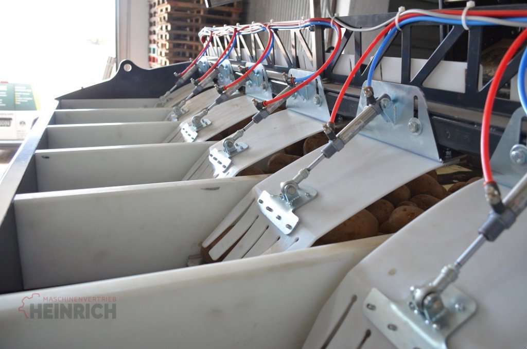 Sonstige Kartoffeltechnik des Typs KMK Rinnenwaage, Kombinationswaage, WK07 7 Rinnen, Neumaschine in Ehekirchen (Bild 17)