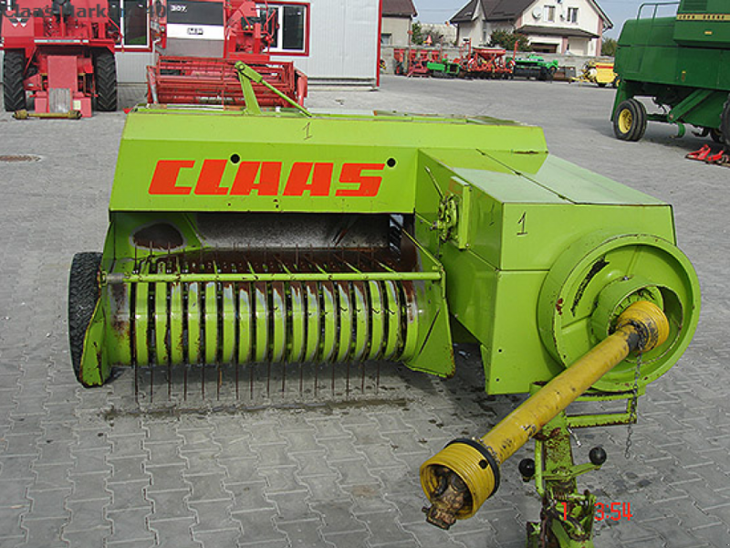 Hochdruckpresse des Typs CLAAS Markant 40,  in Рівне (Bild 1)