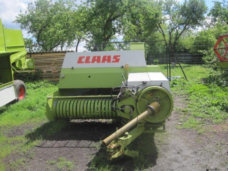 Hochdruckpresse des Typs CLAAS Markant 41,  in Белз (Bild 1)