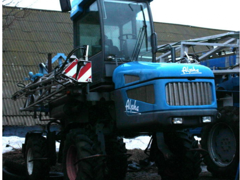 Selbstfahrspritze des Typs Hardi Evrard Alpha 2500,  in Миколаїв (Bild 1)