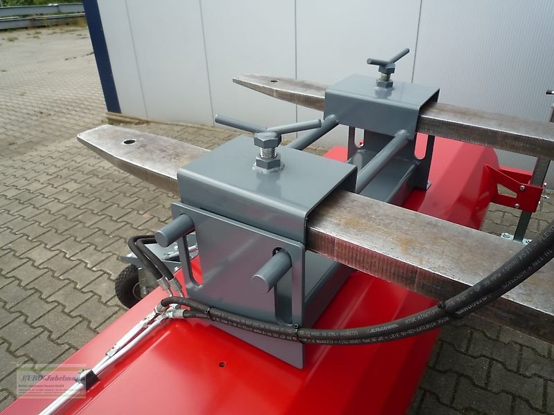 Kehrmaschine des Typs EURO-Jabelmann Staplerkehrmaschijnen 2,50 m, einschl. hydr. Entleerung, aus laufender Produktion, NEU, Neumaschine in Itterbeck (Bild 7)
