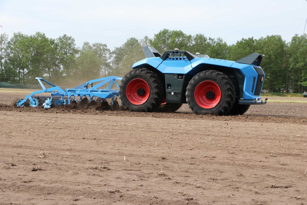 Mit der neuen Software von Apex.AI soll die Entwicklung des autonomen Fahrzeugs von Lemken und Krone schneller und sicherer werden.
© Bernd Feuerborn