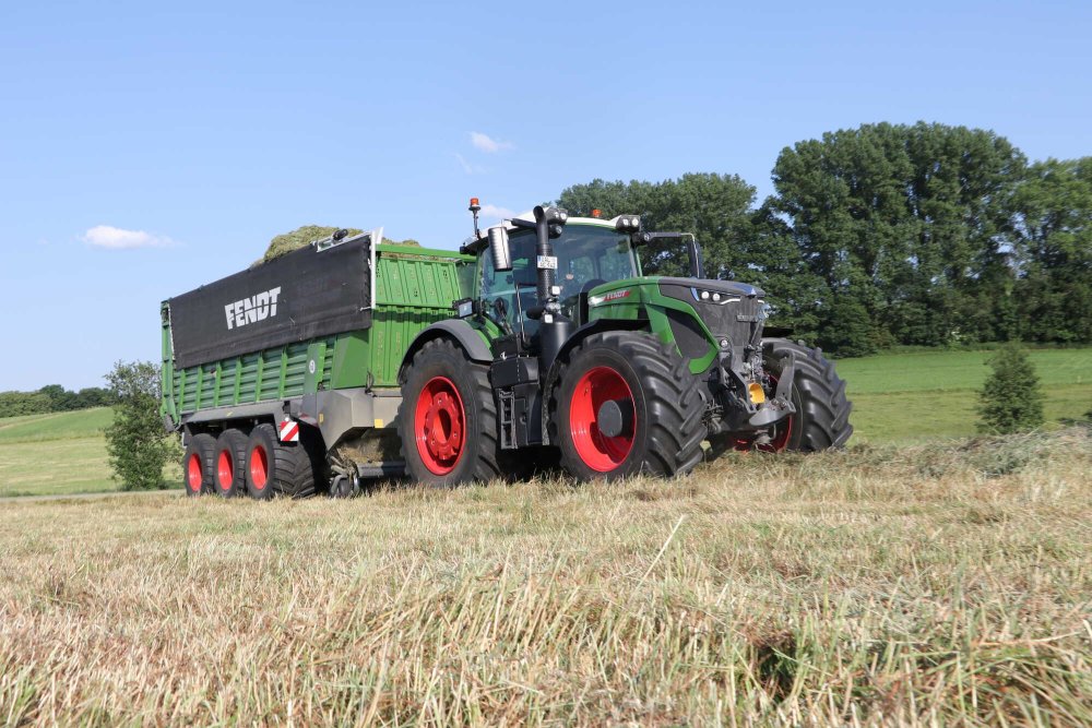 Der Fendt Tigo 90 XR fasst 50 m³ Gras nach DIN, dass er auf 37 mm Länge schneidet.
© Bernd Feuerborn