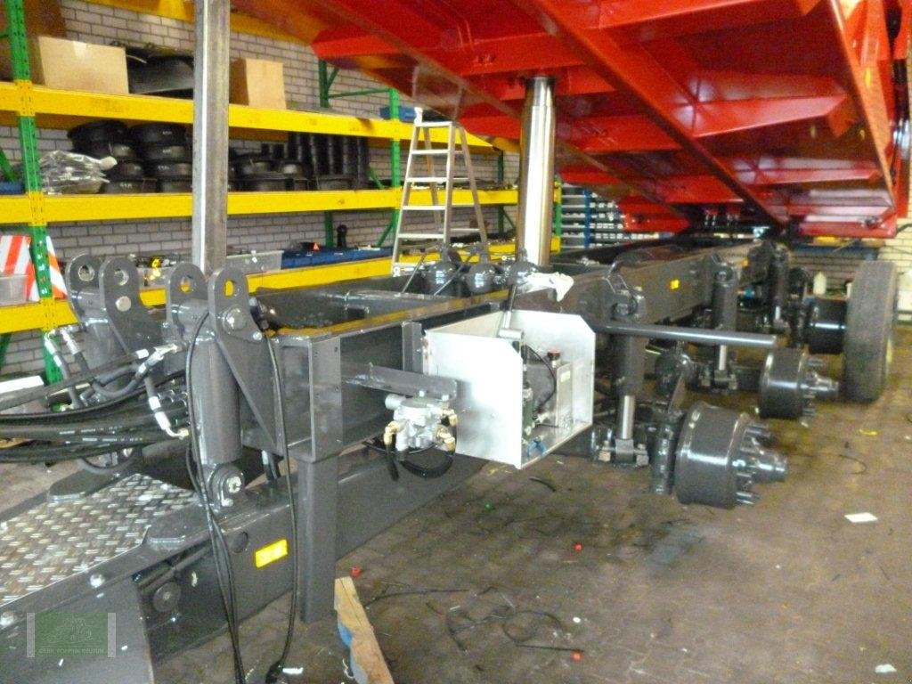 Muldenkipper des Typs Alasco PH 3000, Neumaschine in Reutum (Bild 18)