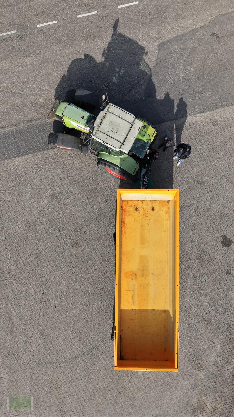 Muldenkipper des Typs Alasco PH 3000, Neumaschine in Reutum (Bild 18)