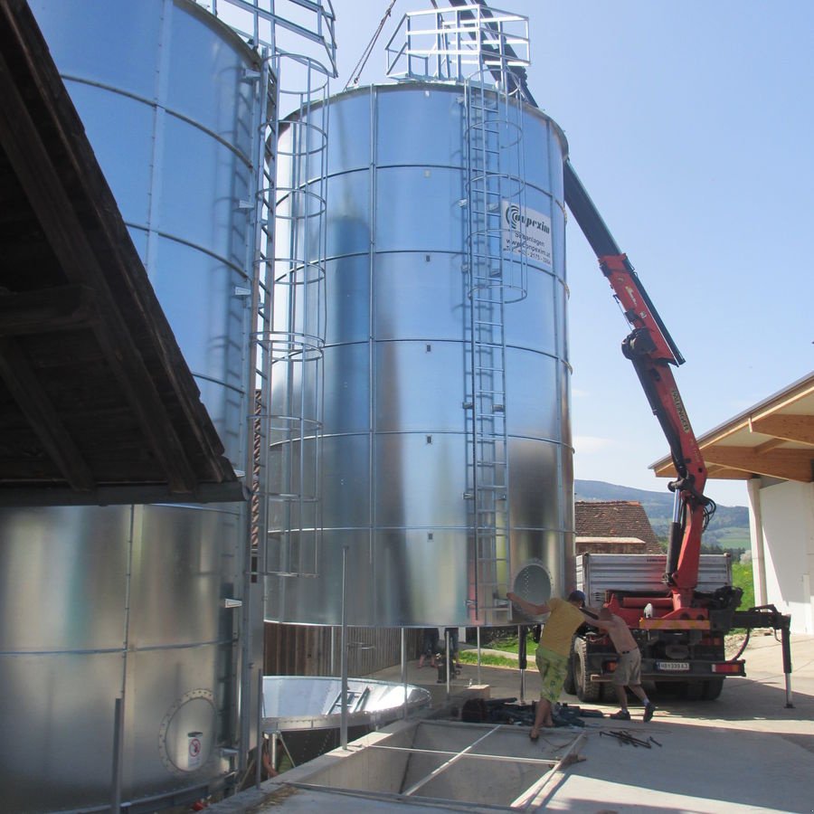 Silo des Typs Conpexim Silo Trichtersilo 109,4 t / 5,53 m DM, Neumaschine in Apetlon (Bild 4)