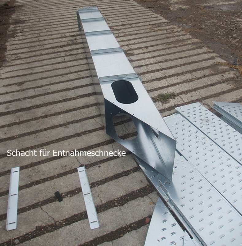 Silo des Typs Conpexim Flachbodensilo 38 t, 3,69 m Durchmesser, Neumaschine in Apetlon (Bild 2)