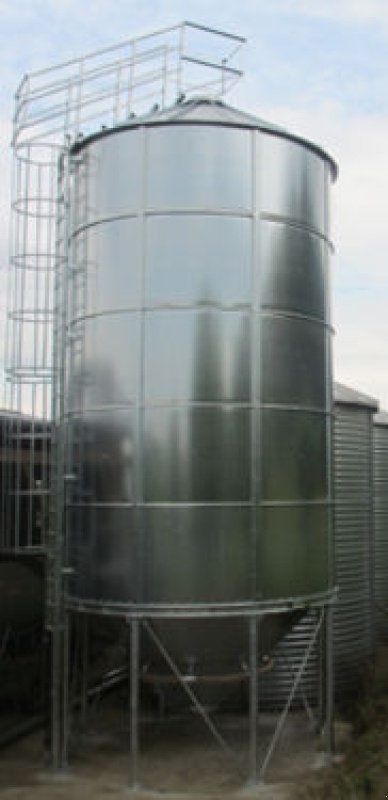 Silo des Typs Conpexim Glattwandsilo 305t, DM 6,46m, 8 Doppelstützen, Neumaschine in Apetlon (Bild 6)