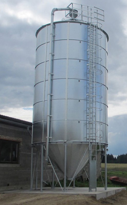 Silo des Typs Conpexim Glattwandsilo 305t, DM 6,46m, 8 Doppelstützen, Neumaschine in Apetlon (Bild 5)