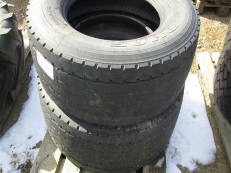 Reifen des Typs Michelin 11.00X22,5, Gebrauchtmaschine in Tim (Bild 1)