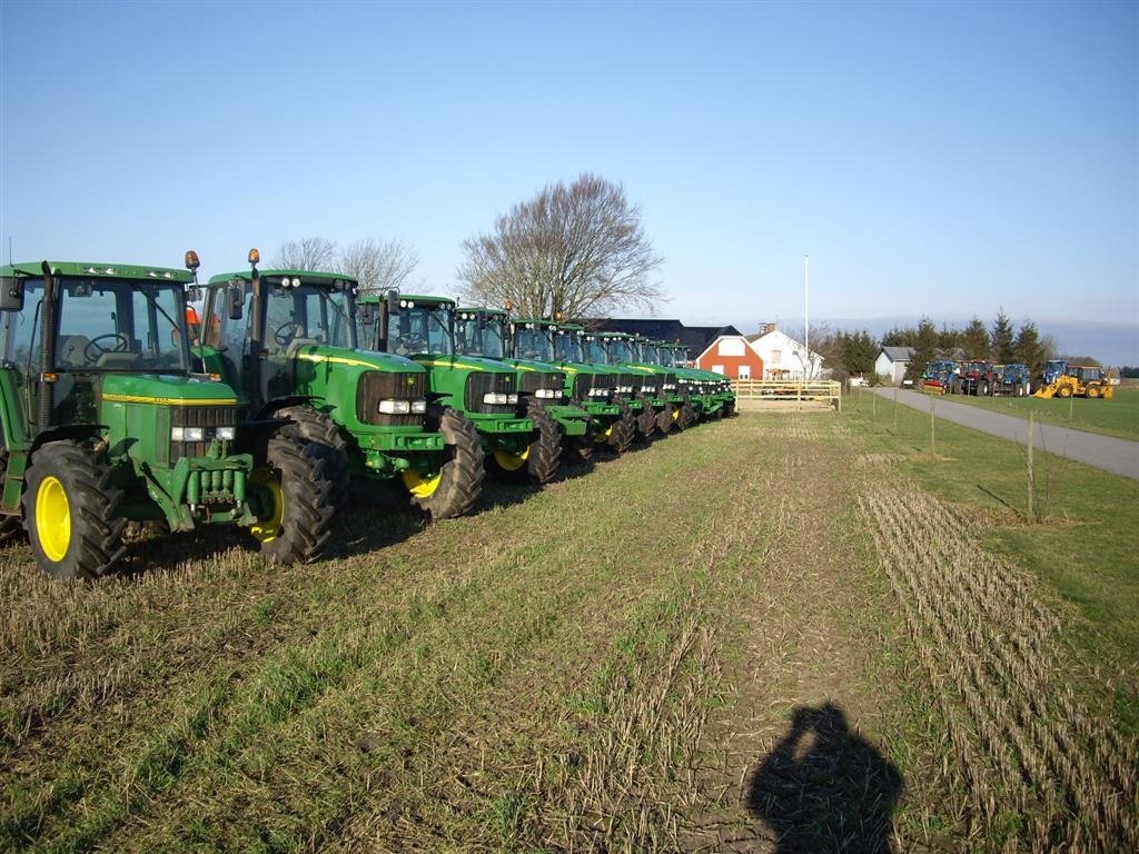 Traktor des Typs John Deere KØBES KONTANT AFREGNING 6400,6410,6600,6610,6800,6810,6900,6910, Gebrauchtmaschine in Dronninglund (Bild 2)