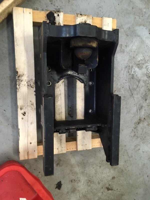 Sonstiges Traktorzubehör des Typs Case IH PUMA 225 CVX ,DK MODEL KUGLETRÆK KOMPLET, Gebrauchtmaschine in Dronninglund (Bild 1)