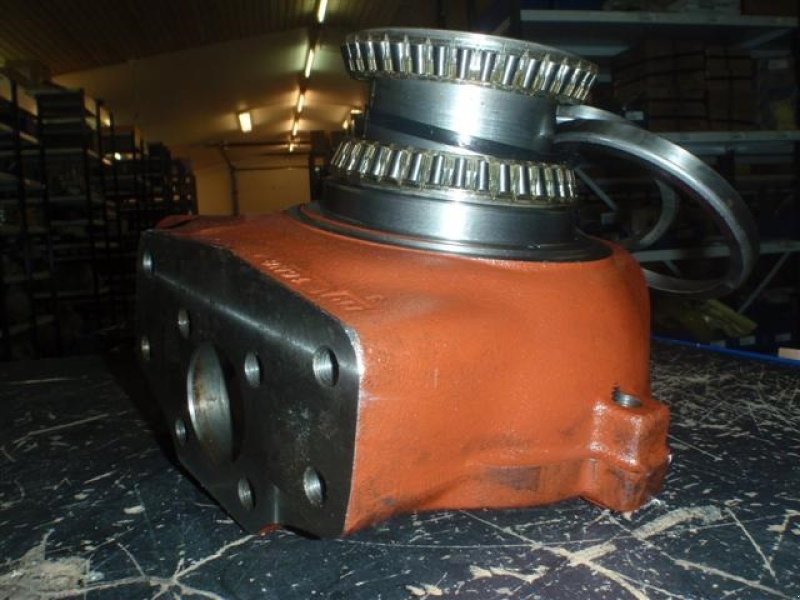 Sonstiges Traktorzubehör des Typs New Holland Kardanhus bag. RH NH LB 115, Gebrauchtmaschine in Viborg (Bild 1)