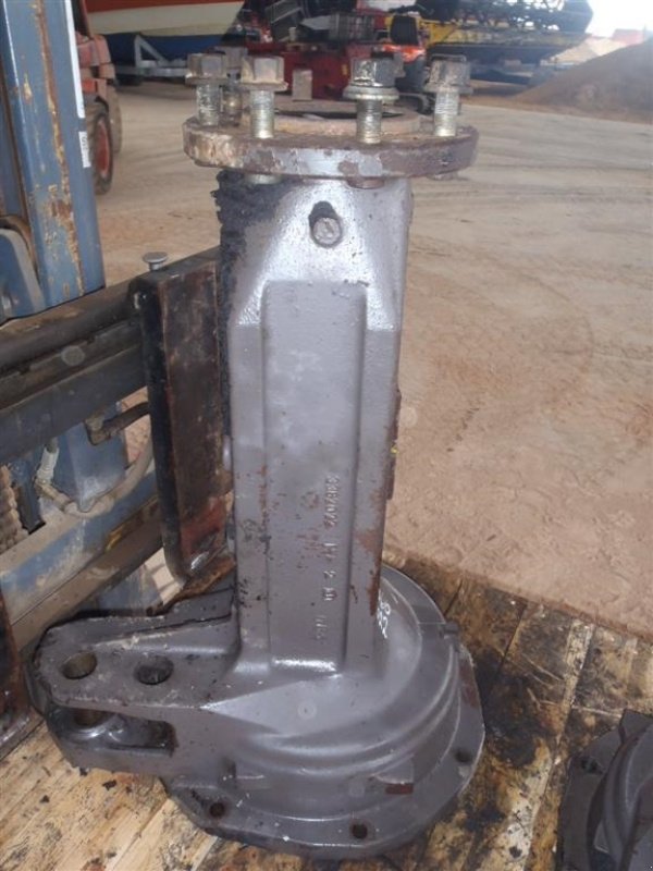 Sonstiges Traktorzubehör des Typs Massey Ferguson 3060 Bagaksel V / Rear axle L, Gebrauchtmaschine in Viborg (Bild 1)