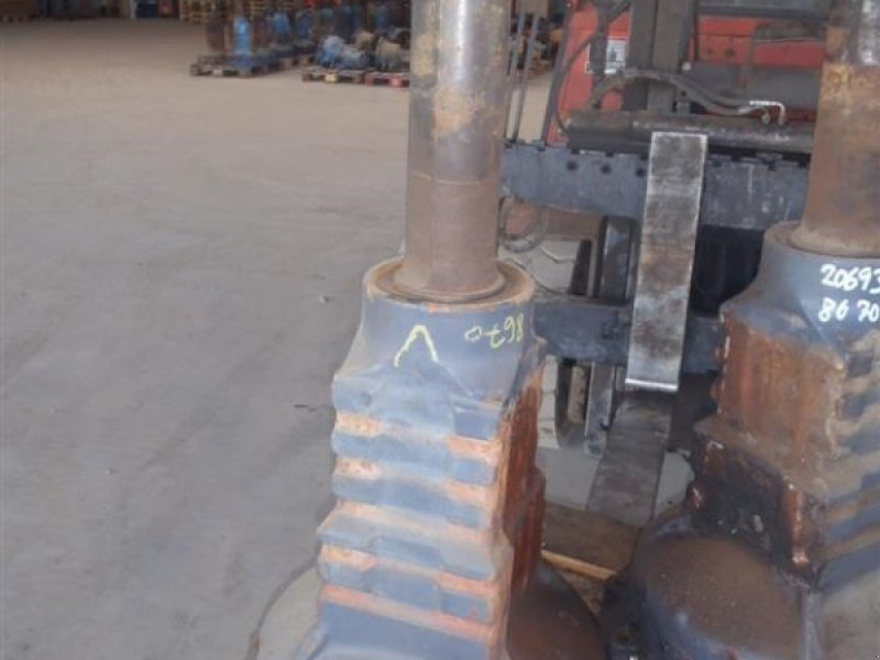 Sonstiges Traktorzubehör des Typs New Holland 8670 Bagaksel V / Rear axle L, Gebrauchtmaschine in Viborg (Bild 1)