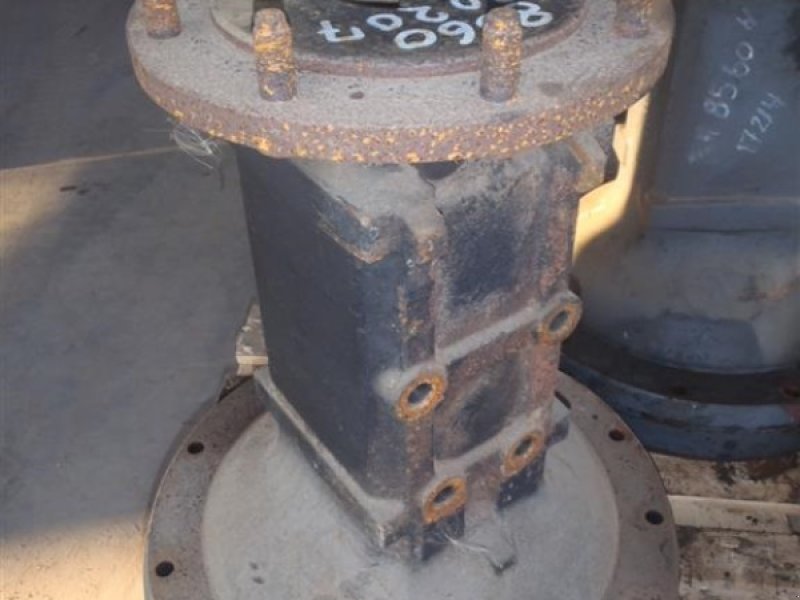 Sonstiges Traktorzubehör des Typs New Holland 8560 Bagaksel H / Rear axle R, Gebrauchtmaschine in Viborg (Bild 1)