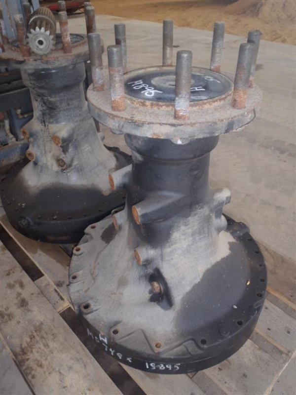 Sonstiges Traktorzubehör des Typs Massey Ferguson 7495 Bagaksel H / Rear axle R, Gebrauchtmaschine in Viborg (Bild 1)