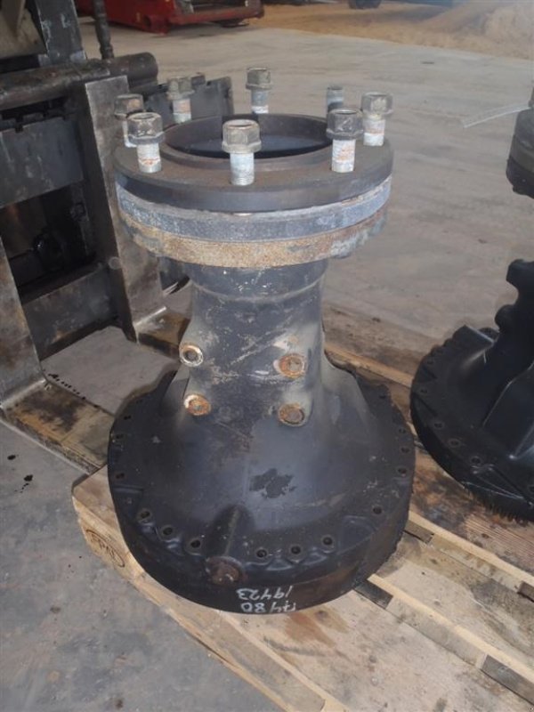 Sonstiges Traktorzubehör des Typs Massey Ferguson 7480 Bagaksel H / Rear axle R, Gebrauchtmaschine in Viborg (Bild 1)