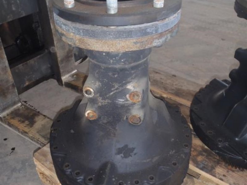 Sonstiges Traktorzubehör des Typs Massey Ferguson 7480 Bagaksel H / Rear axle R, Gebrauchtmaschine in Viborg (Bild 1)