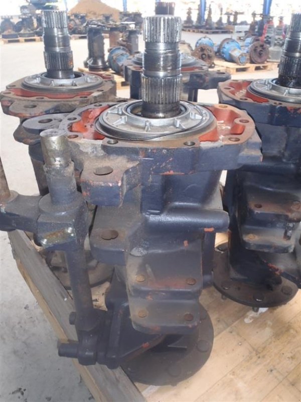 Sonstiges Traktorzubehör des Typs Deutz DX 6,05 Bagaksel H / Rear axle R, Gebrauchtmaschine in Viborg (Bild 1)