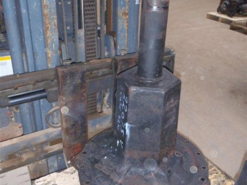 Sonstiges Traktorzubehör des Typs Case IH Magnum 7210 // Bagaksel V / Rear axle L, Gebrauchtmaschine in Viborg (Bild 1)