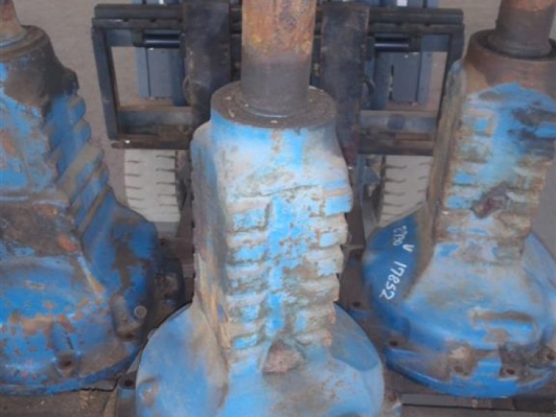 Sonstiges Traktorzubehör des Typs Ford 8730 Bagaksel H / Rear axle R, Gebrauchtmaschine in Viborg (Bild 1)
