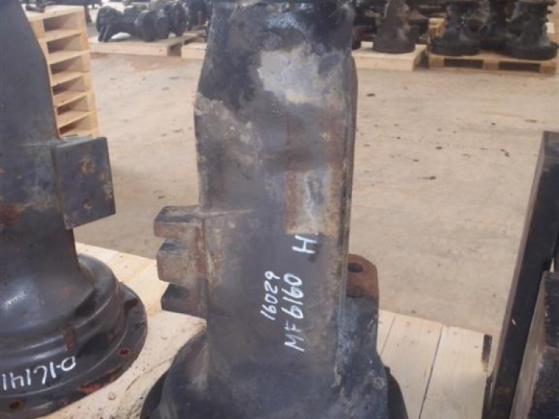 Sonstiges Traktorzubehör des Typs Massey Ferguson 6160 Bagaksel H / Rear axle R, Gebrauchtmaschine in Viborg (Bild 1)