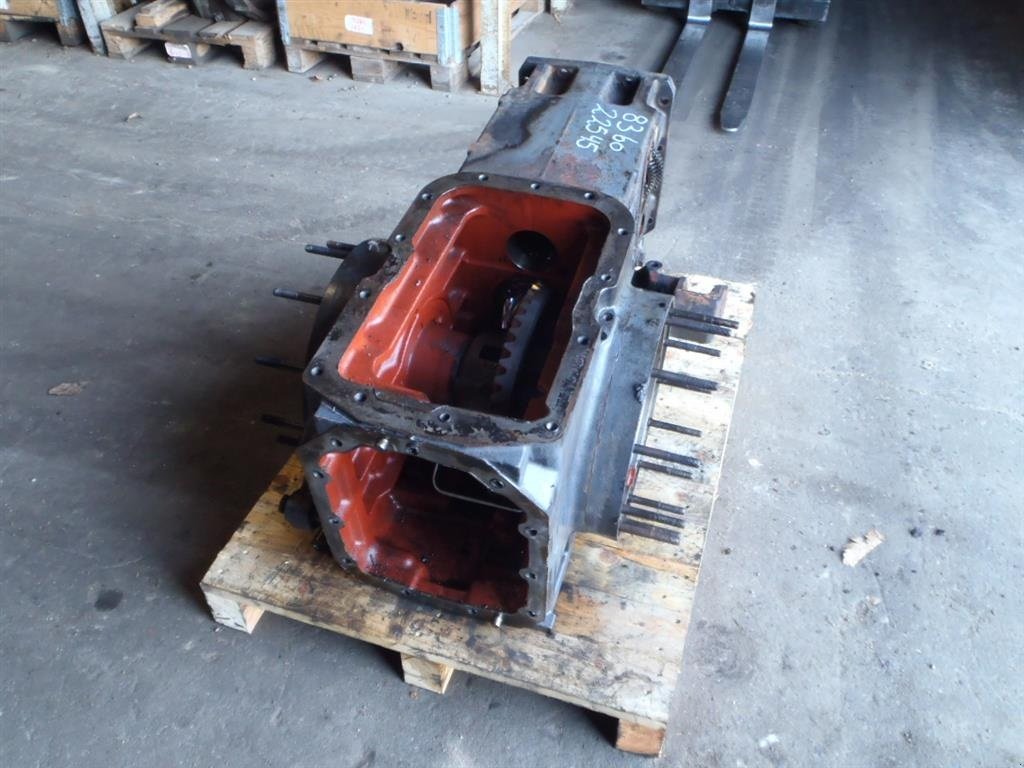 Sonstiges Traktorzubehör des Typs New Holland 8360 Bagtøj / Rear Transmission, Gebrauchtmaschine in Viborg (Bild 2)