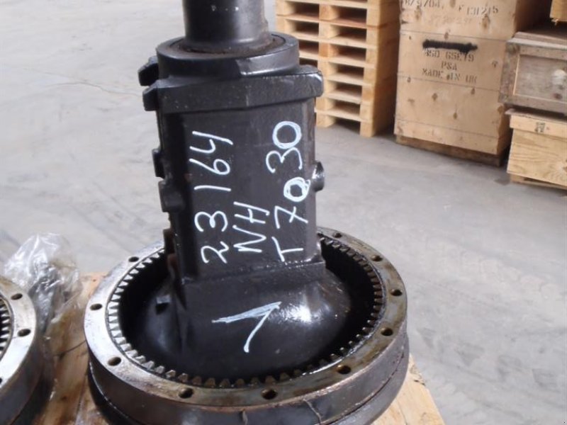 Sonstiges Traktorzubehör des Typs New Holland T7030 Bagaksel V / Rear Axle L, Gebrauchtmaschine in Viborg (Bild 1)
