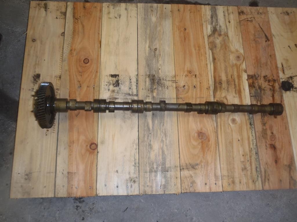 Sonstiges Traktorzubehör des Typs Challenger MT665B // Knastaksel / Camshaft, Gebrauchtmaschine in Viborg (Bild 1)