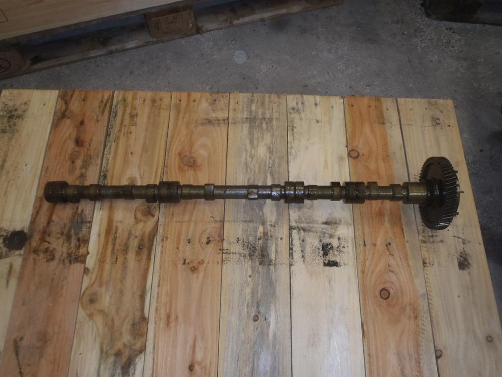 Sonstiges Traktorzubehör des Typs Challenger MT665B // Knastaksel / Camshaft, Gebrauchtmaschine in Viborg (Bild 2)