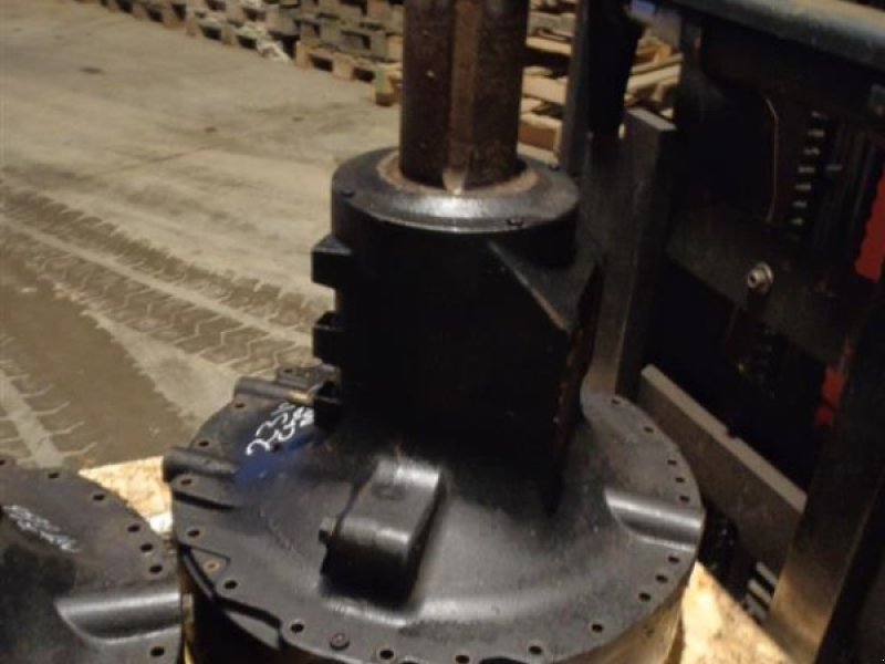 Sonstiges Traktorzubehör des Typs Challenger MT665B // Bagaksel V / Rear Axle L, Gebrauchtmaschine in Viborg (Bild 1)