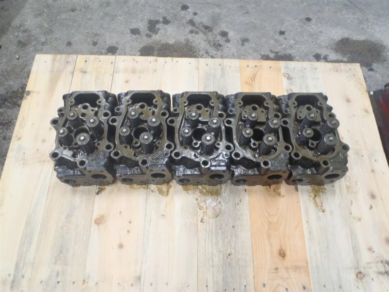 Sonstiges Traktorzubehör des Typs Sonstige Doosan DL300-3 // Topstykke / Cylinder Head, Gebrauchtmaschine in Viborg (Bild 1)