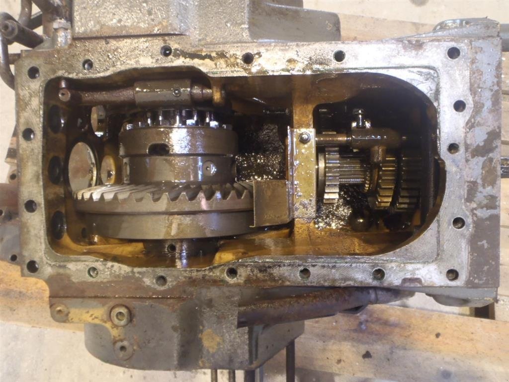 Sonstiges Traktorzubehör des Typs Fendt Farmer 309 Bagtøj / Rear Transmission, Gebrauchtmaschine in Viborg (Bild 1)