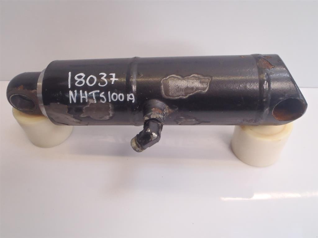 Sonstiges Traktorzubehör des Typs New Holland TS100A Liftcylinder 47134494, Gebrauchtmaschine in Viborg (Bild 3)