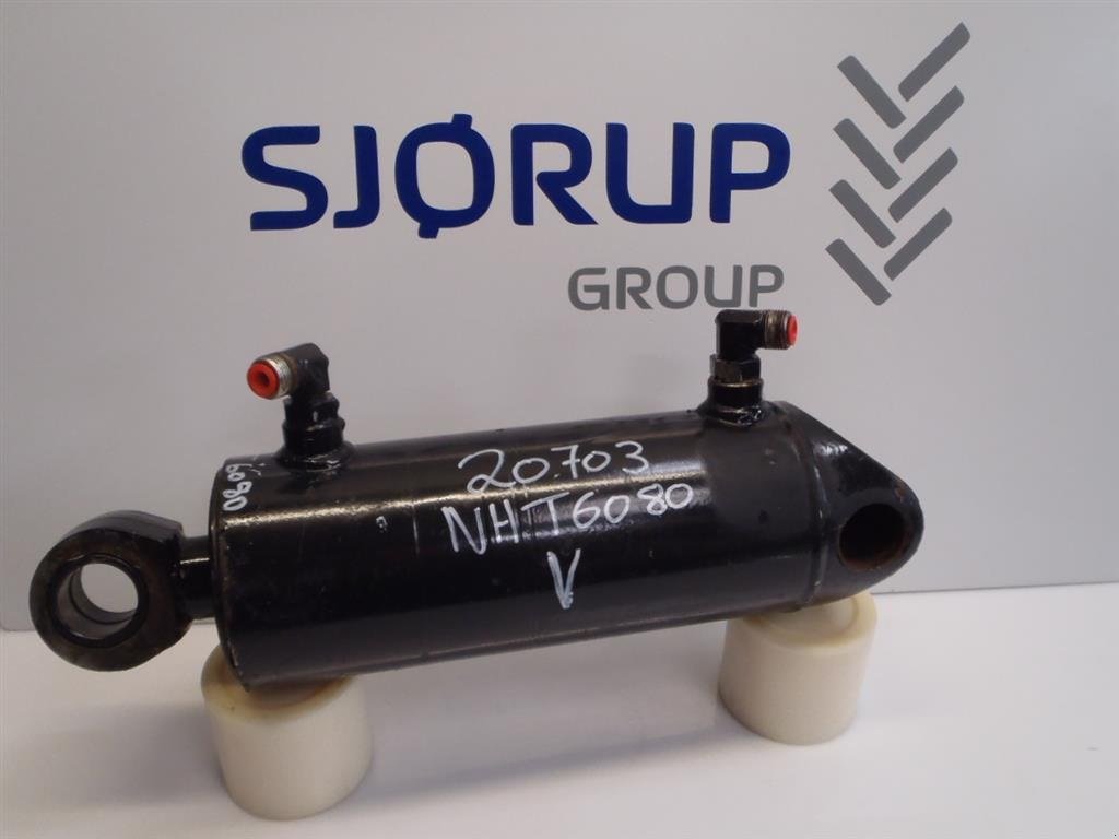 Sonstiges Traktorzubehör des Typs New Holland T6080 Liftcylinder Venstre NH83380800, Gebrauchtmaschine in Viborg (Bild 1)