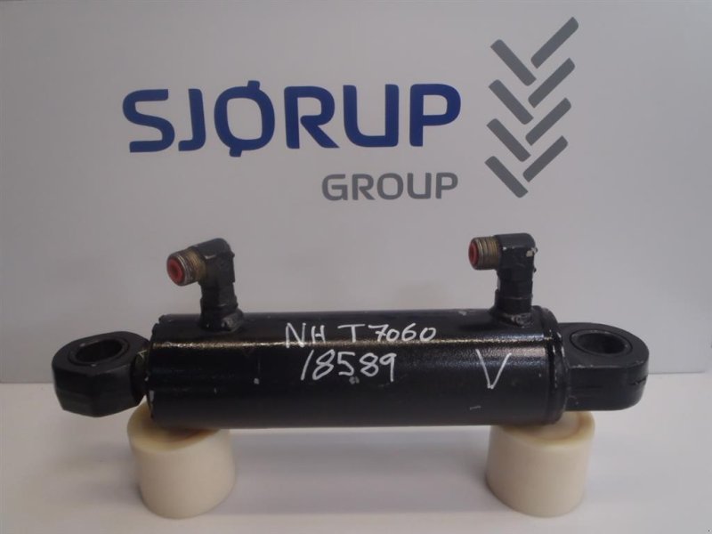 Sonstiges Traktorzubehör des Typs New Holland T7060 Liftcylinder  Venstre  87316588, Gebrauchtmaschine in Viborg (Bild 1)