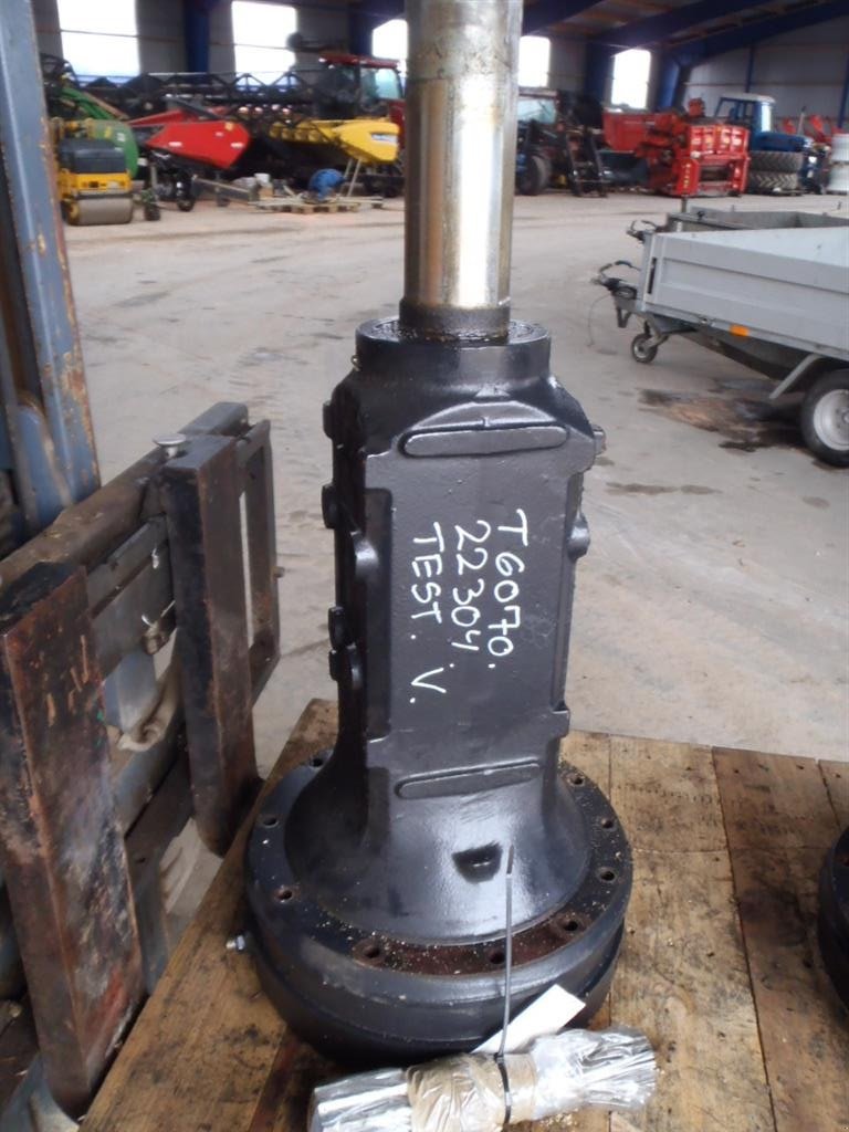 Sonstiges Traktorzubehör des Typs New Holland T6070 Elite Bagaksel V / Rear Axle L, Gebrauchtmaschine in Viborg (Bild 3)