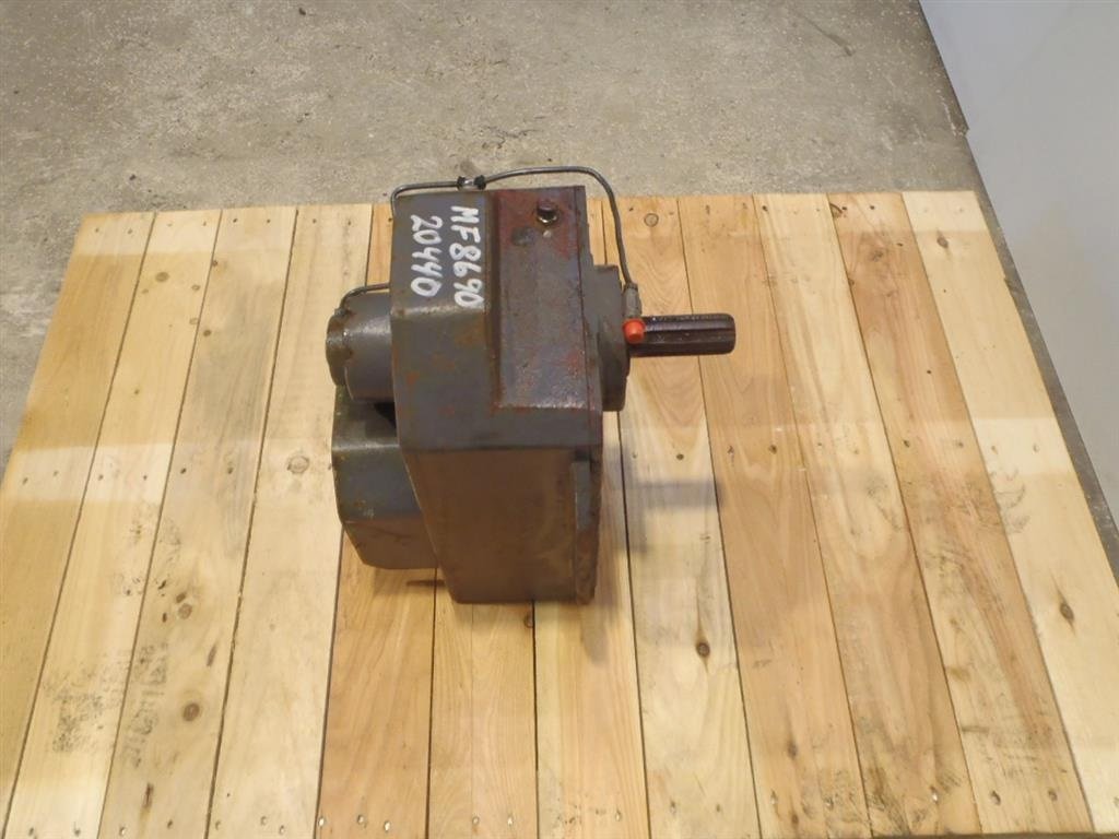 Sonstiges Traktorzubehör des Typs Massey Ferguson 8690 Front PTO, Gebrauchtmaschine in Viborg (Bild 2)