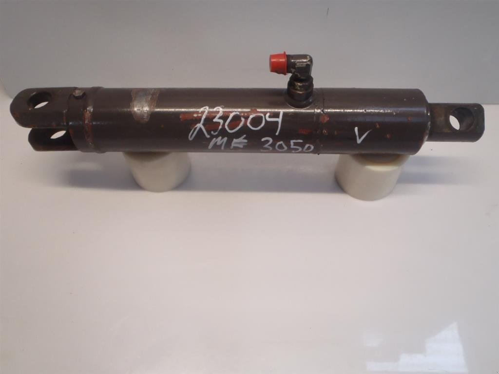 Sonstiges Traktorzubehör des Typs Massey Ferguson 3050 Liftcylinder Venstre, Gebrauchtmaschine in Viborg (Bild 3)