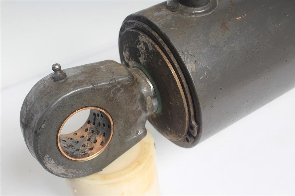 Sonstiges Traktorzubehör des Typs Valtra S353 Liftcylinder Højre, Gebrauchtmaschine in Viborg (Bild 2)