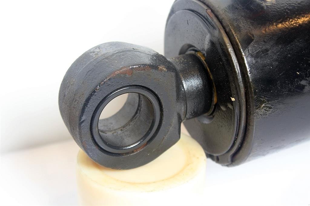 Sonstiges Traktorzubehör des Typs New Holland T6080 Liftcylinder højre, Gebrauchtmaschine in Viborg (Bild 2)