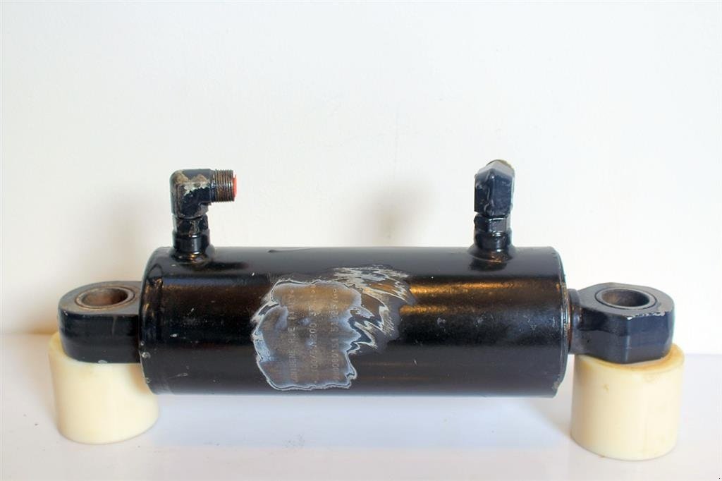 Sonstiges Traktorzubehör des Typs New Holland TM175 Liftcylinder højre, Gebrauchtmaschine in Viborg (Bild 4)