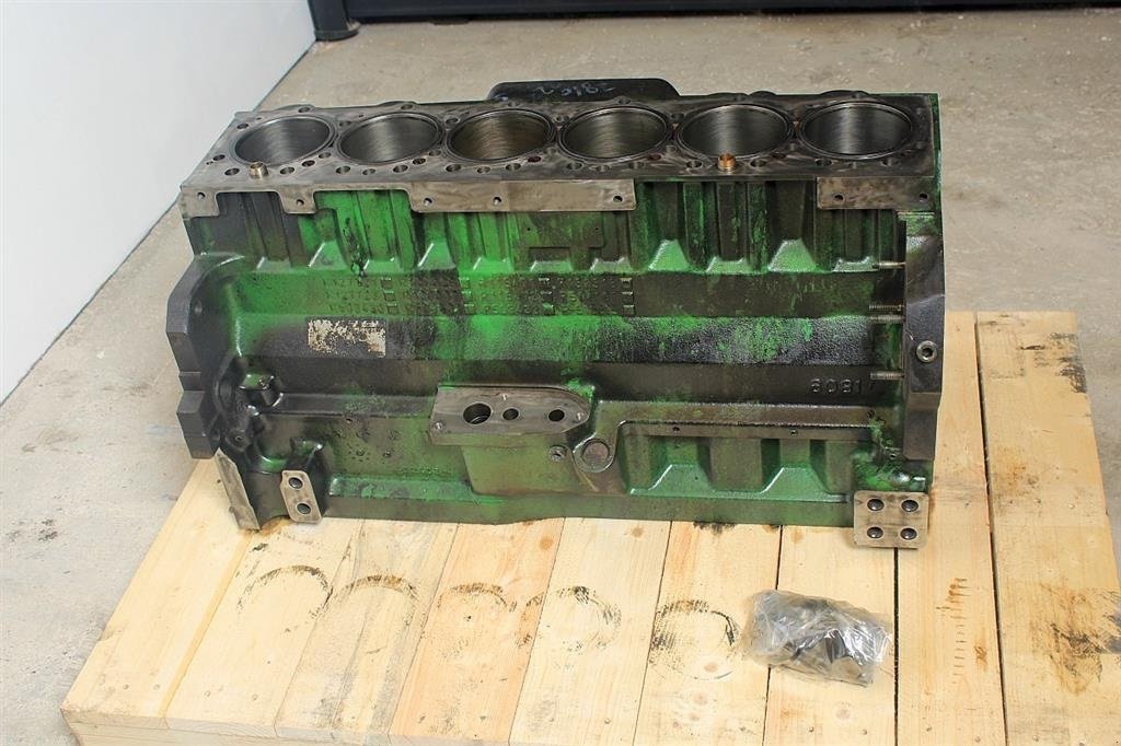 Sonstiges Traktorzubehör des Typs John Deere 7810  Motorblok, Gebrauchtmaschine in Viborg (Bild 2)