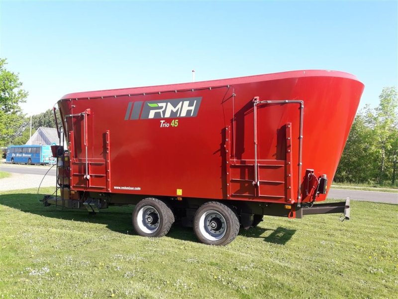 Futterverteilwagen des Typs RMH Trio 45 Kontakt Tom 20301365, Gebrauchtmaschine in Gram (Bild 1)