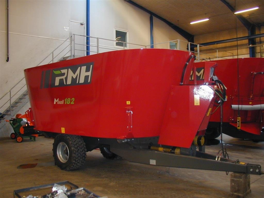 Futterverteilwagen des Typs RMH Mixell 18 Kontakt Tom Hollænder 20301365, Gebrauchtmaschine in Gram (Bild 4)