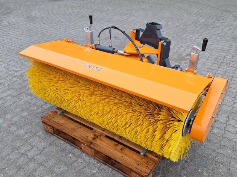 Anbaukehrmaschine des Typs Sonstige FM 1500 P, Gebrauchtmaschine in Maribo (Bild 1)