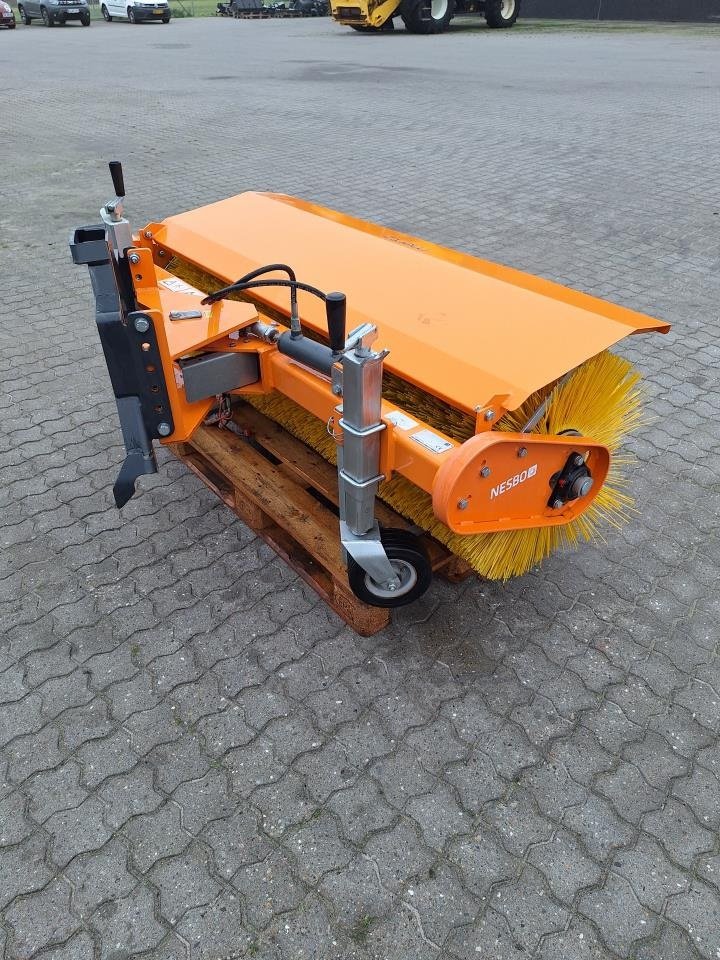 Anbaukehrmaschine des Typs Sonstige FM 1500 P, Gebrauchtmaschine in Maribo (Bild 4)