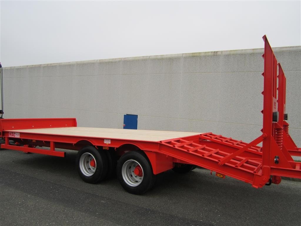 Tieflader des Typs Oleo Mac 16 tons maskintrailer VITAL, Gebrauchtmaschine in Ringe (Bild 2)