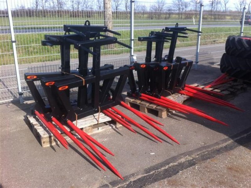 Frontlader des Typs JST Storballespyd FS Multiballefork med overdel, Gebrauchtmaschine in Rødekro (Bild 1)